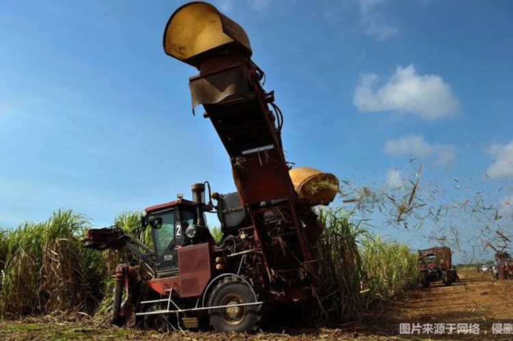 美國聯(lián)合收割機進口報關